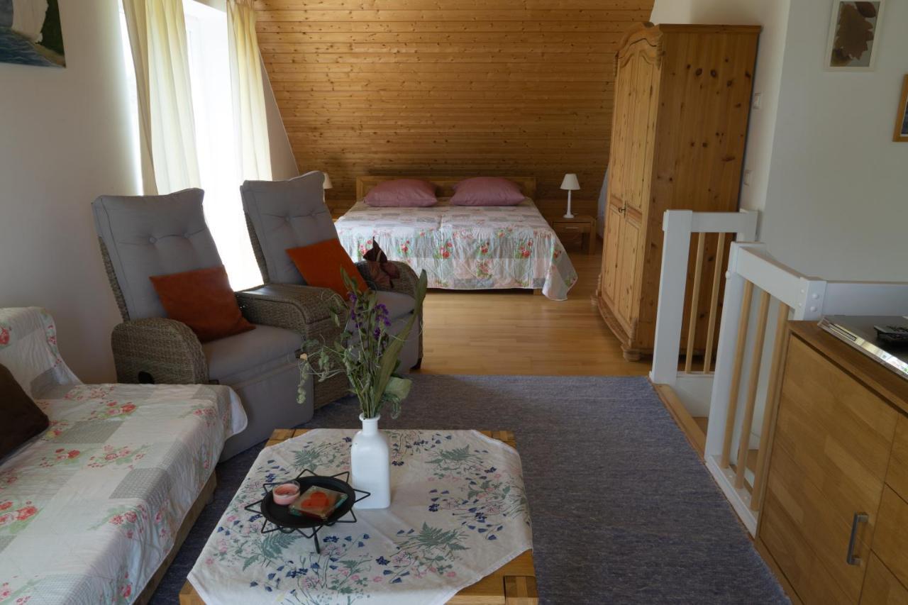 Haus Rosengarten- Ruhige Ferienwohnungen Im Gruenen Sehlen Exteriör bild