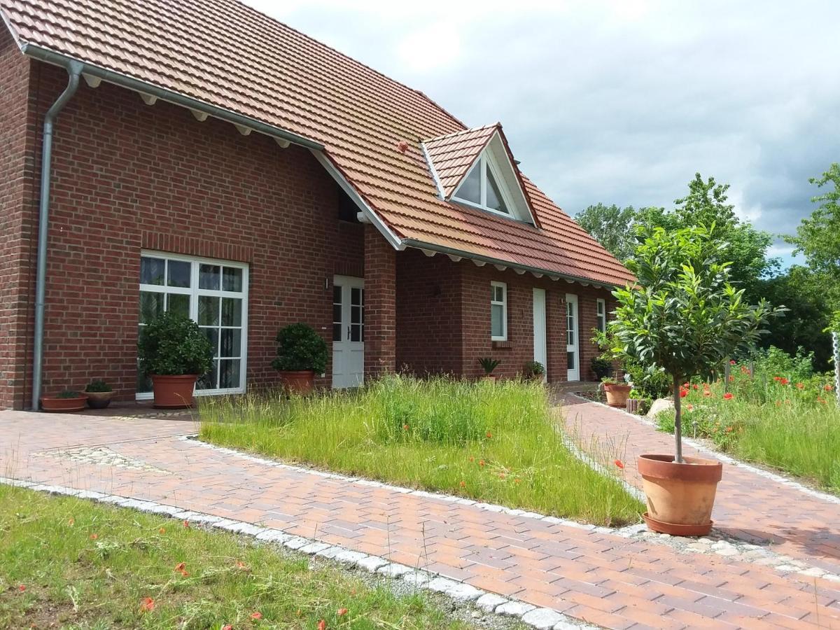 Haus Rosengarten- Ruhige Ferienwohnungen Im Gruenen Sehlen Exteriör bild